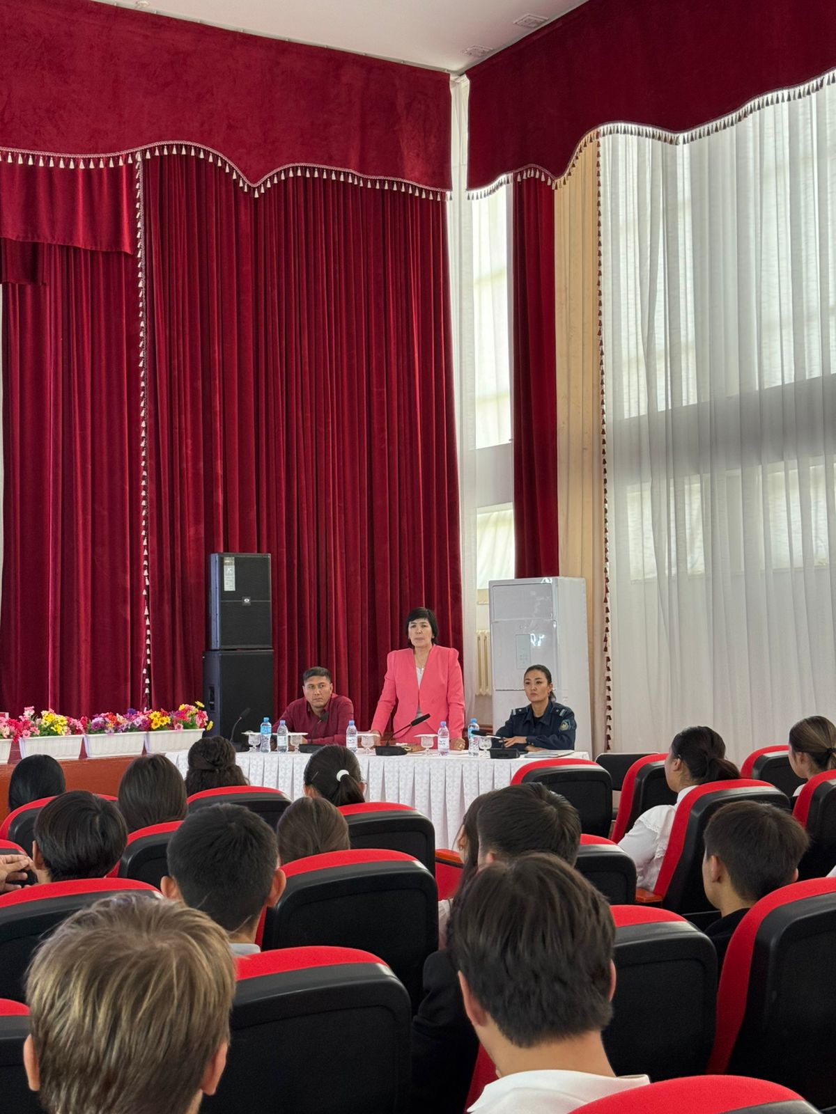 «Кәмелетке толмағандар арасындағы құқық бұзушылықтың алдын алу, суицид, бопсалау, нашақорлыққа жол бермеу», «Қатыгездіксіз және зорлық-зомбылықсыз балалық шақ» тақырыбында кездесу өтті